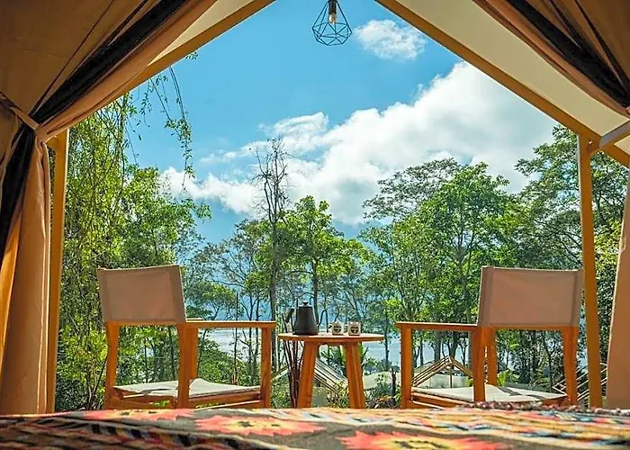 Lava View Glamping By Ihm Campo de lujo 4*